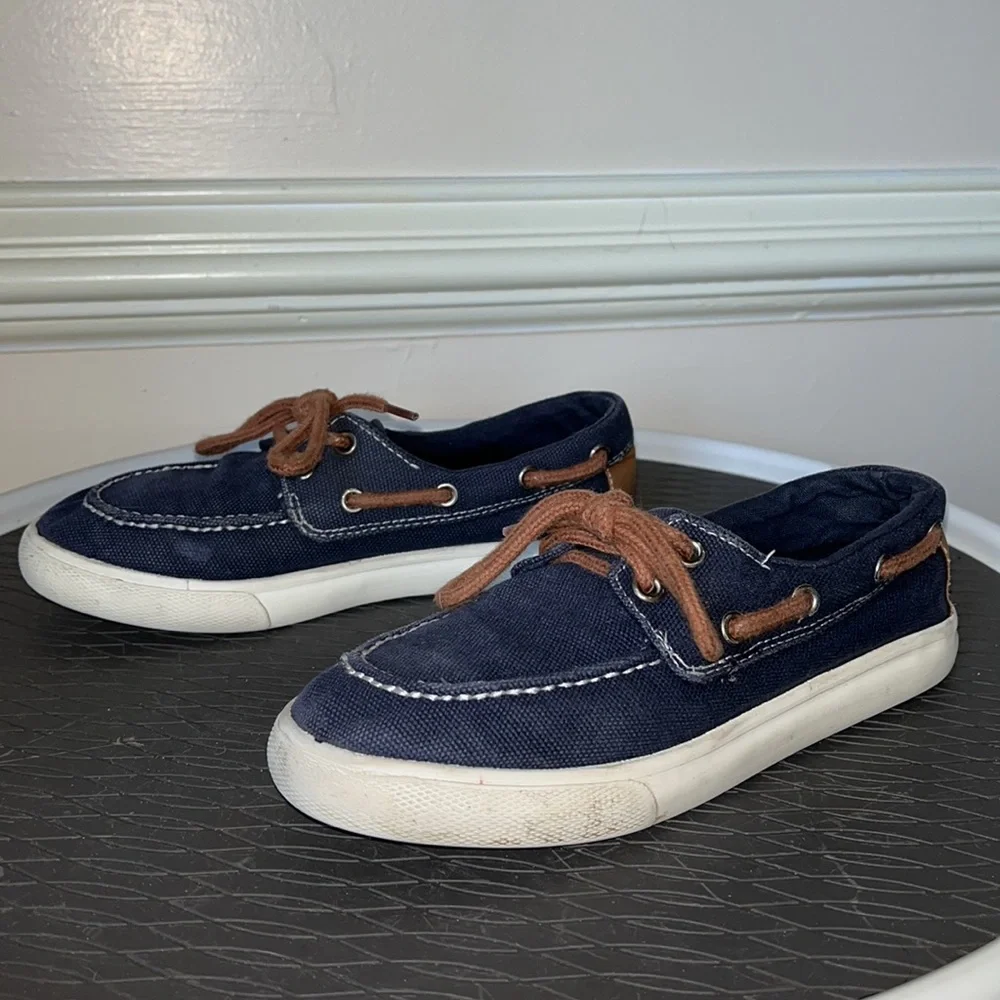 Cat‎ & Jack Boy slip on Boat shoes size 1